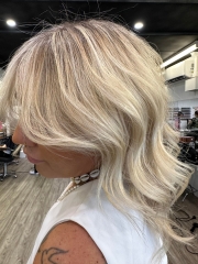 Ibby-blonde-specialist-foils-full